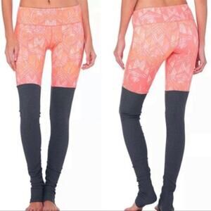 Alo Yoga Orange Pink Guava Indio Goddess Gray Ribbed Knit Leggings.